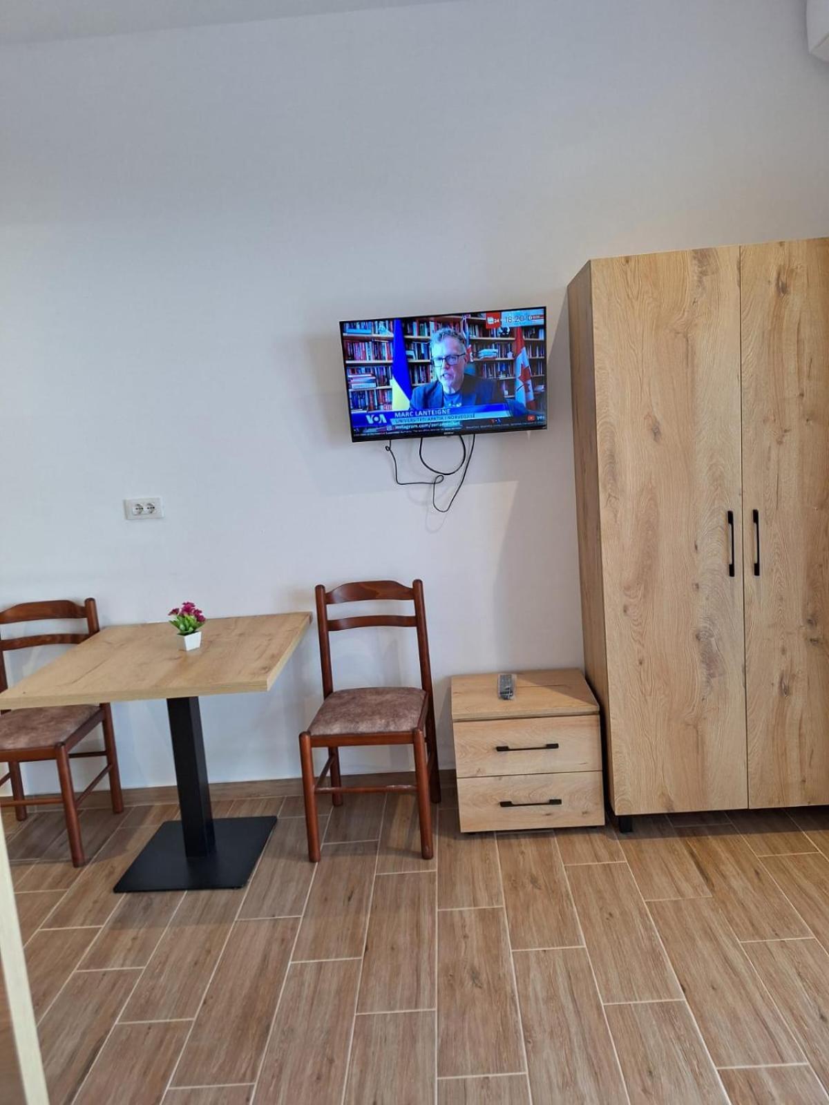 Xuxi Apartments Lukovë Extérieur photo
