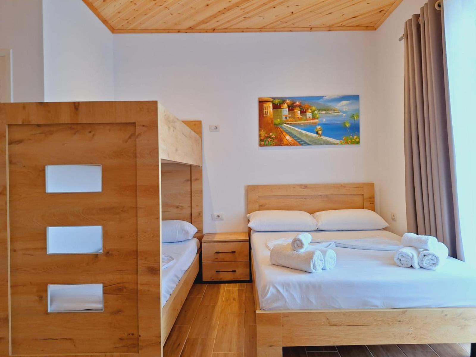 Xuxi Apartments Lukovë Extérieur photo