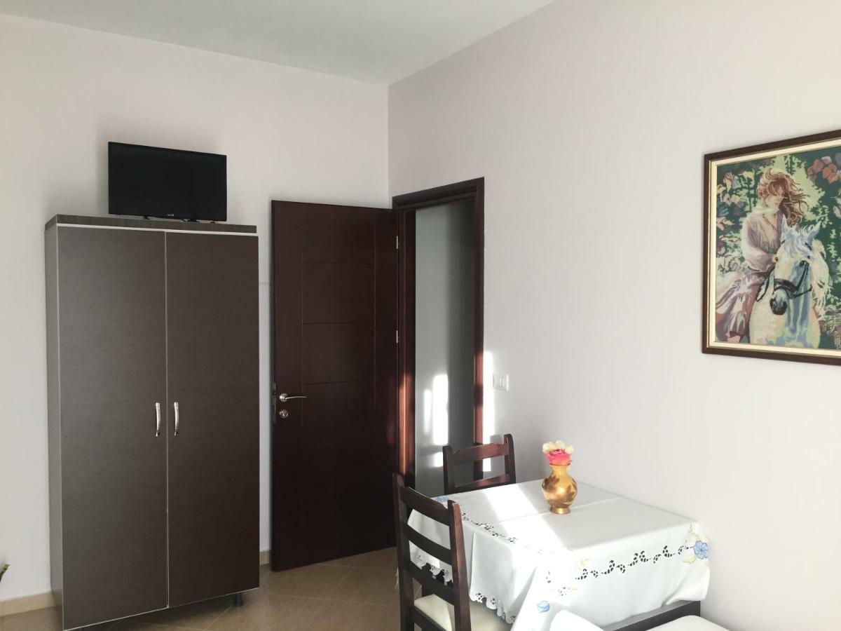 Xuxi Apartments Lukovë Extérieur photo