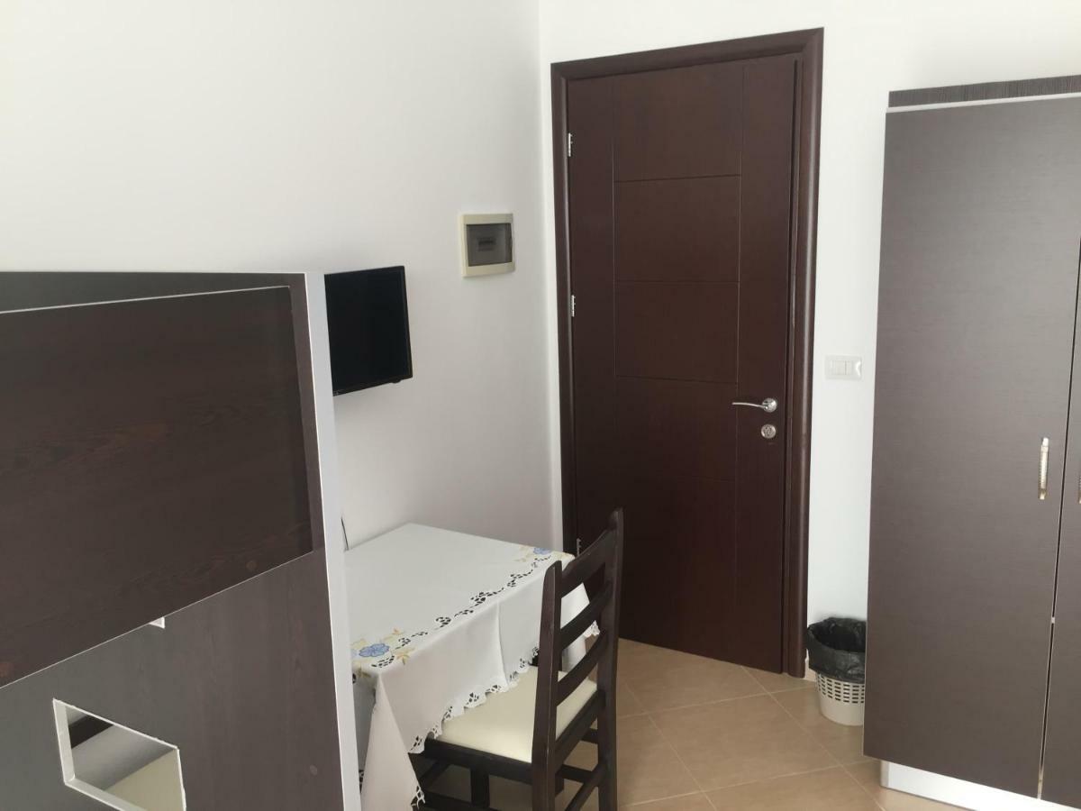 Xuxi Apartments Lukovë Extérieur photo